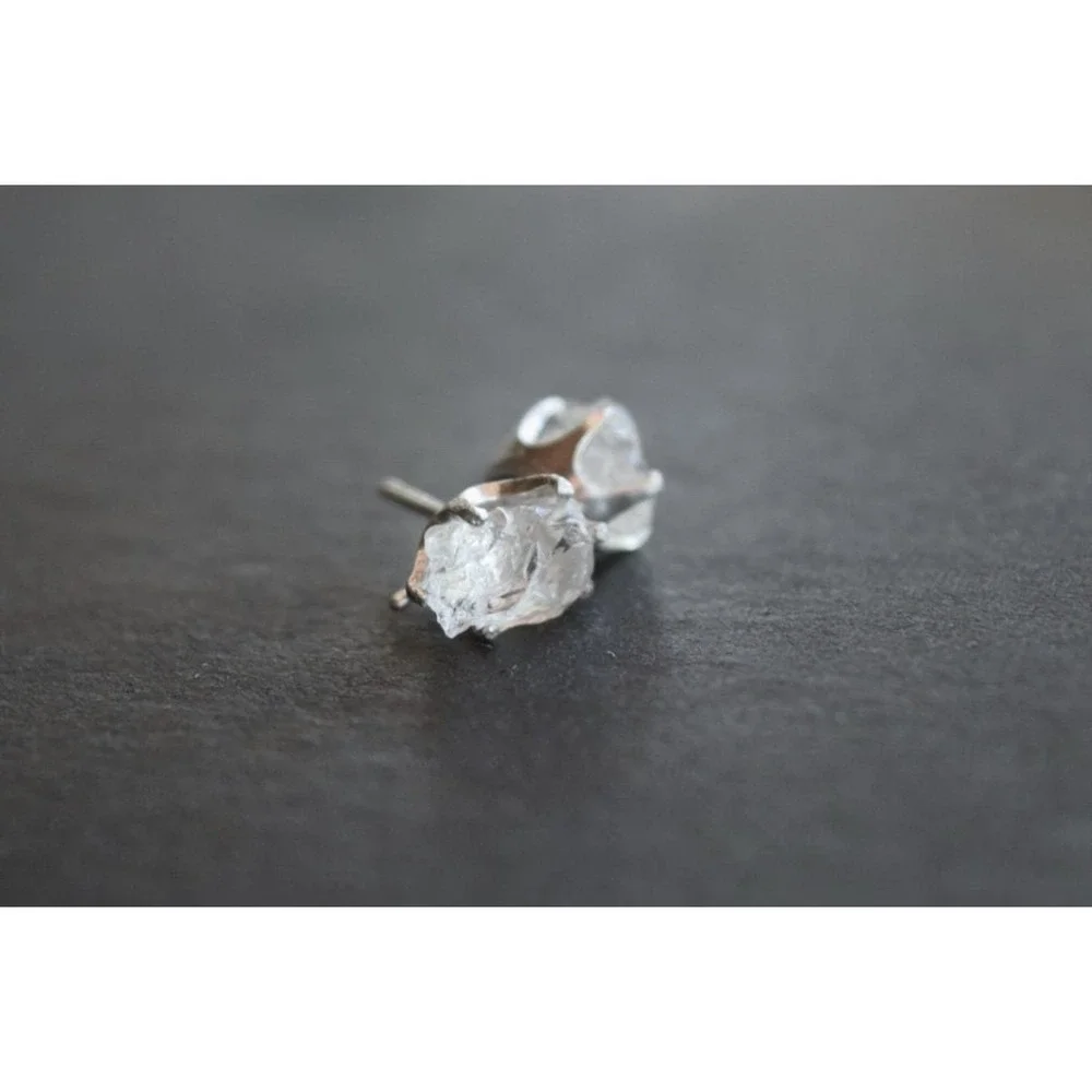 Sterling silver stud earrings, alternative diamond, uncut natural gemsto… - Picture 4 of 5